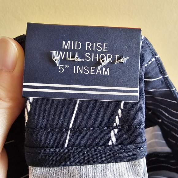 Nautica Pinstripe Shorts - Picture 5 of 7